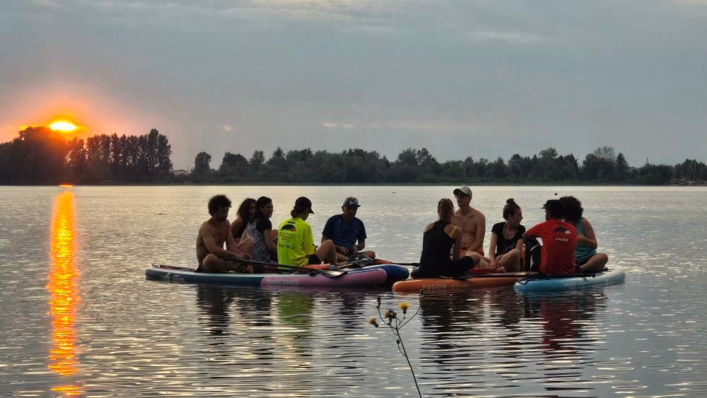 Tramonto in SUP tra i fiori di Loto