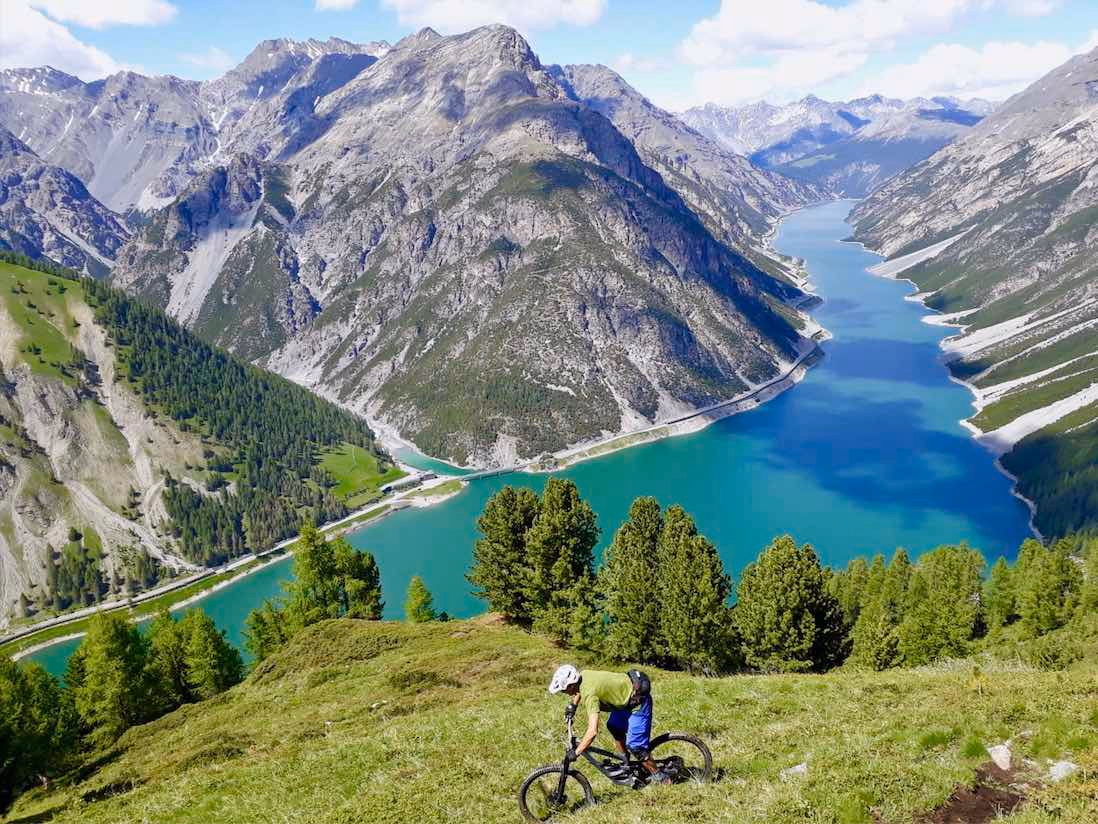 Weekend a Livigno: Dove il Divertimento incontra la Tradizione