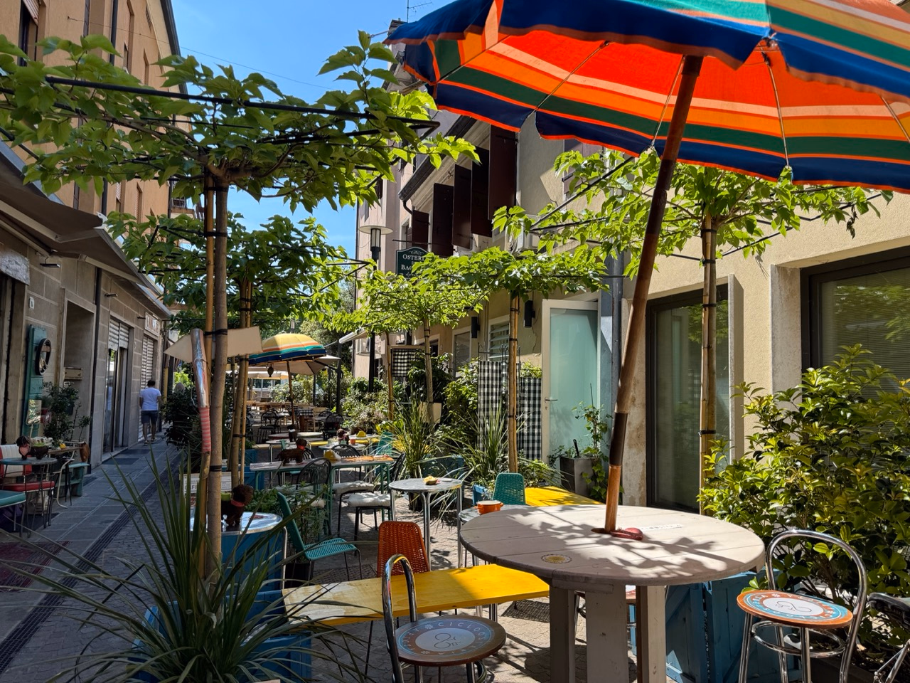 Riviera del Brenta e Ostiglia in bici: Tre percorsi tra navigli e ville venete
