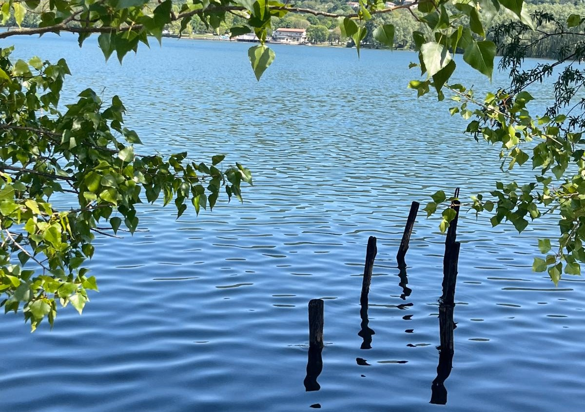 Trekking ai Laghi di Revine e passeggiata tra i murales