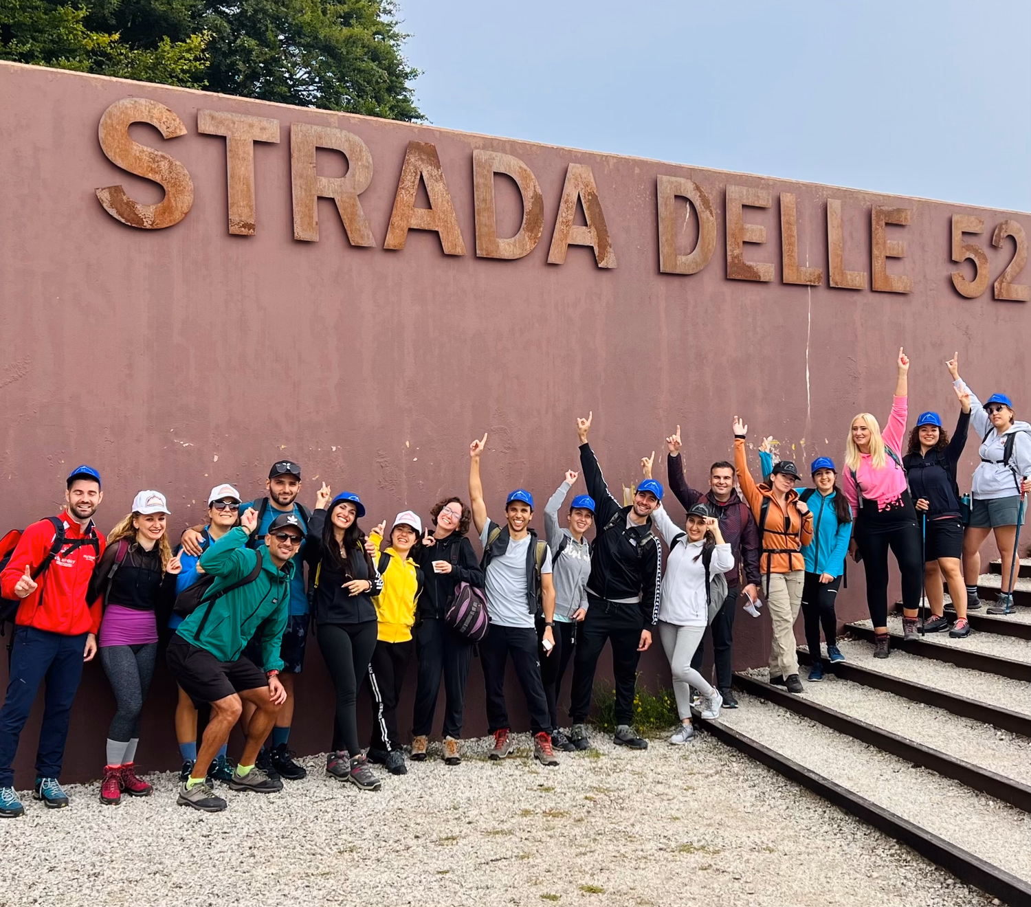 La community Esplorapp insieme durante un viaggio